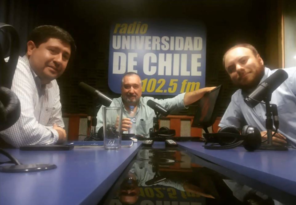 Entrevista en Radio Universidad de Chile por libro sobre Comunicación Política